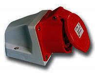 Розетка 4-х штыревая 16А 3P+E наружная/114/ИЭК/TDM