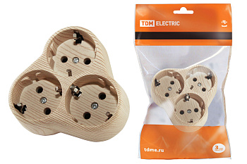 Тройник  евро с заземлением "Эко" сосна/TDM/SQ1806-0077