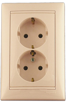 Розетка 2-ая с заземлением внутренняя бежевая Valena