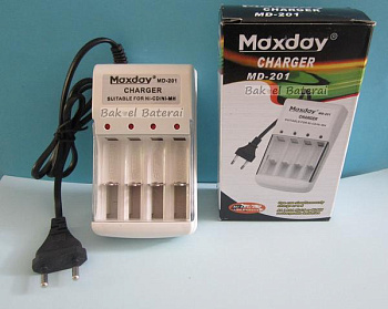 Зарядочное устройство MAXDAY 4 местное MD-201  ААА, АА,2*9V,C,D