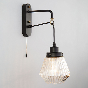 70078/1 / настенный светильник /черный/золото