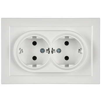 Розетка 2-я с/з белая 16А BRITE РС12-3-БрБ