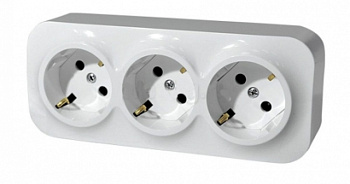 Розетка 3-я с заземлением  QUTEO Legrand 16A IP20