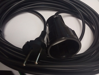 Удлинитель 1 гнездо 10 б/з 2*0.75/черный/белый/РЕАЛ