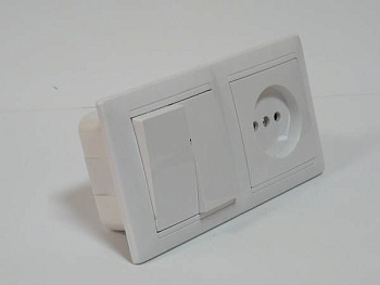 Блок "Стиль" АБС-пл 2-х клавишный выключатель+розетка б/з скрытой установки/2В-РЦ-687