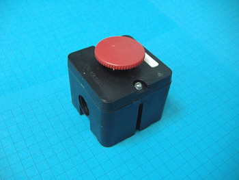 ПКЕ222-1 Пост кнопочный на 1 гриб/СТОП/красная